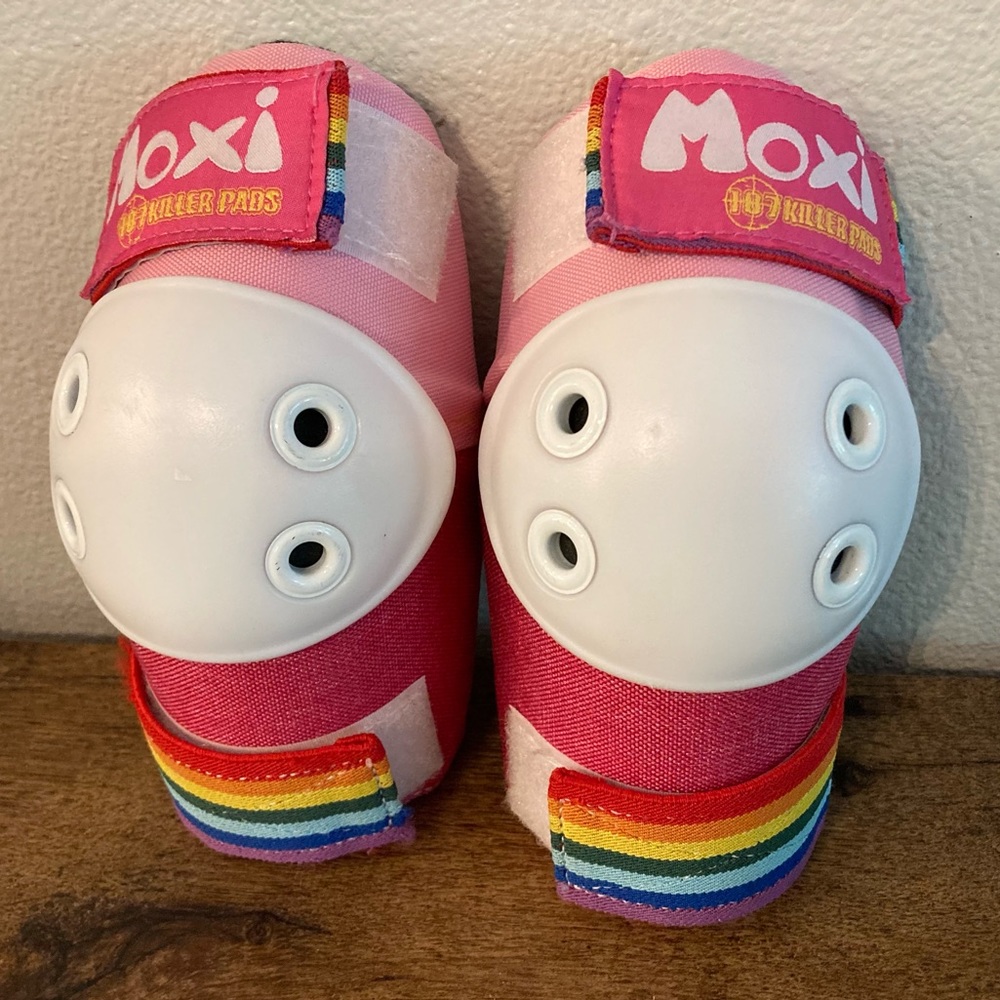 Moxi Killer ELBOW Pads *only* Pink XS size + rainbow straps roller skate moxie